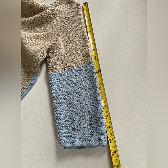 Crazy Horse Blue Floral Women’s Knit Sweater - L - Picture 10 of 10